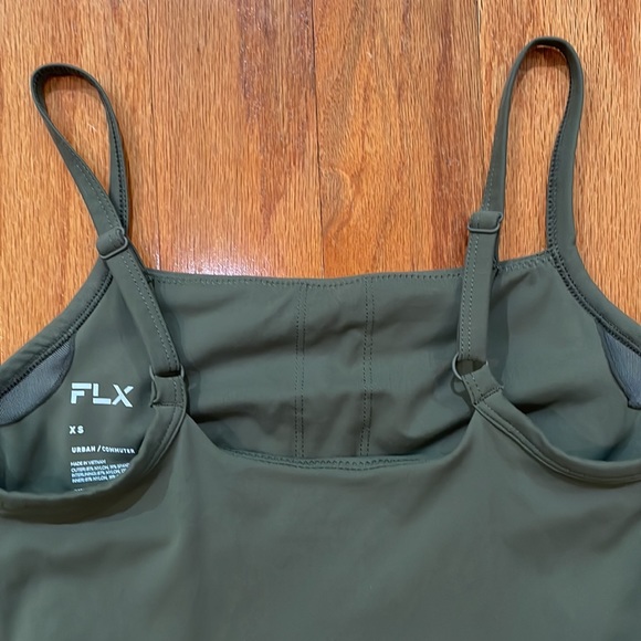 FLX Extra Small Green Activewear Dress with Shorts with Pockets No Pads Stretch - Picture 12 of 15